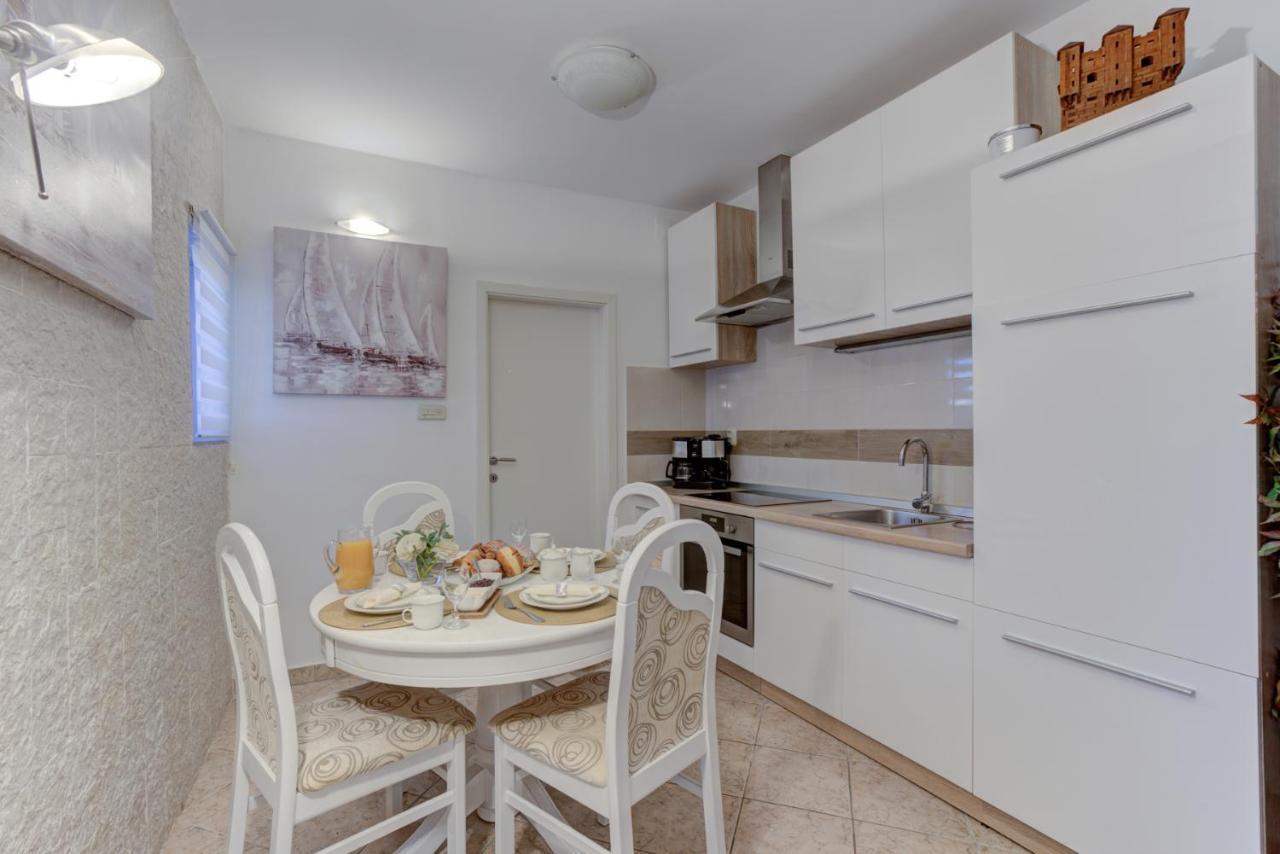 Apartments Matia Senj  Ngoại thất bức ảnh