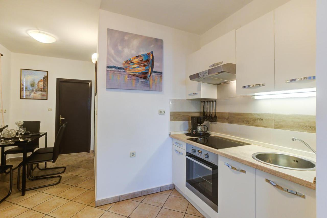 Apartments Matia Senj  Ngoại thất bức ảnh