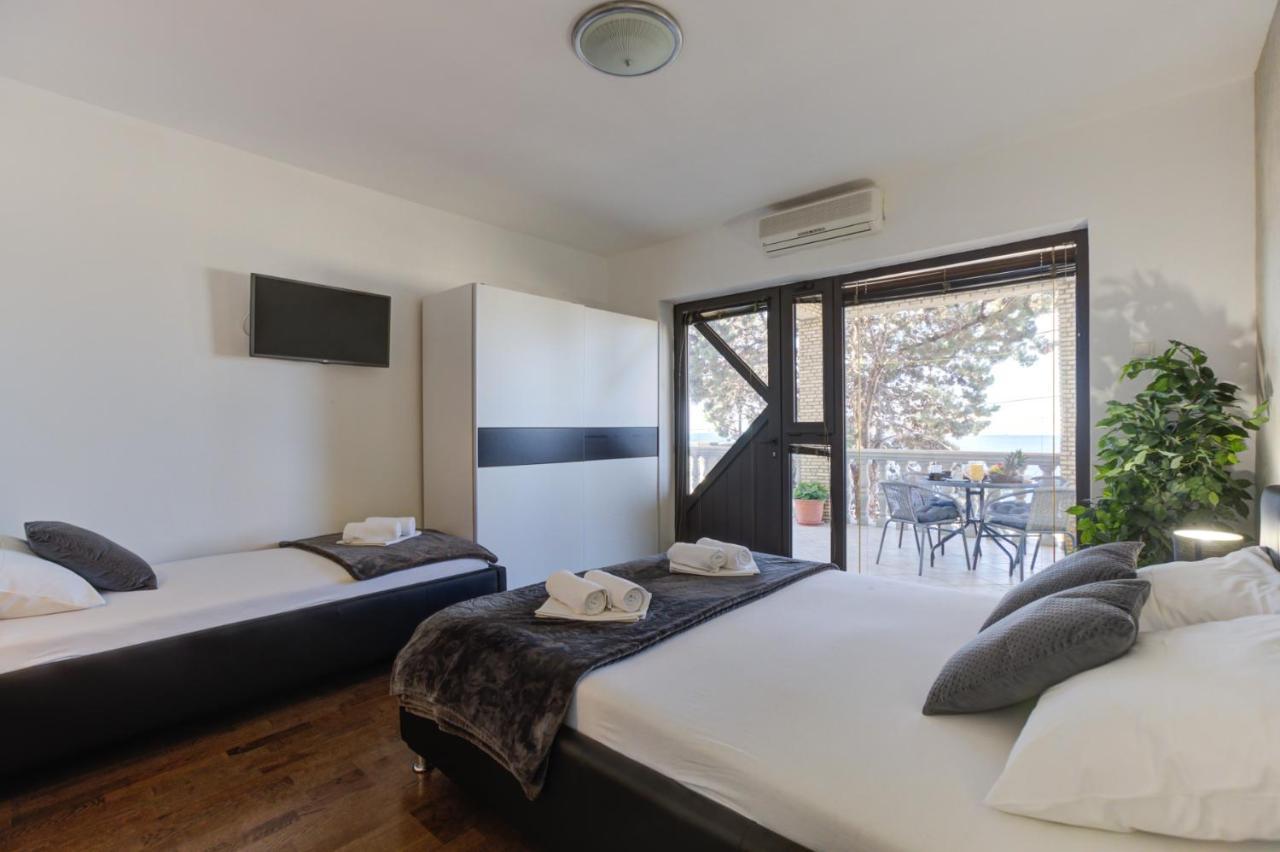 Apartments Matia Senj  Ngoại thất bức ảnh